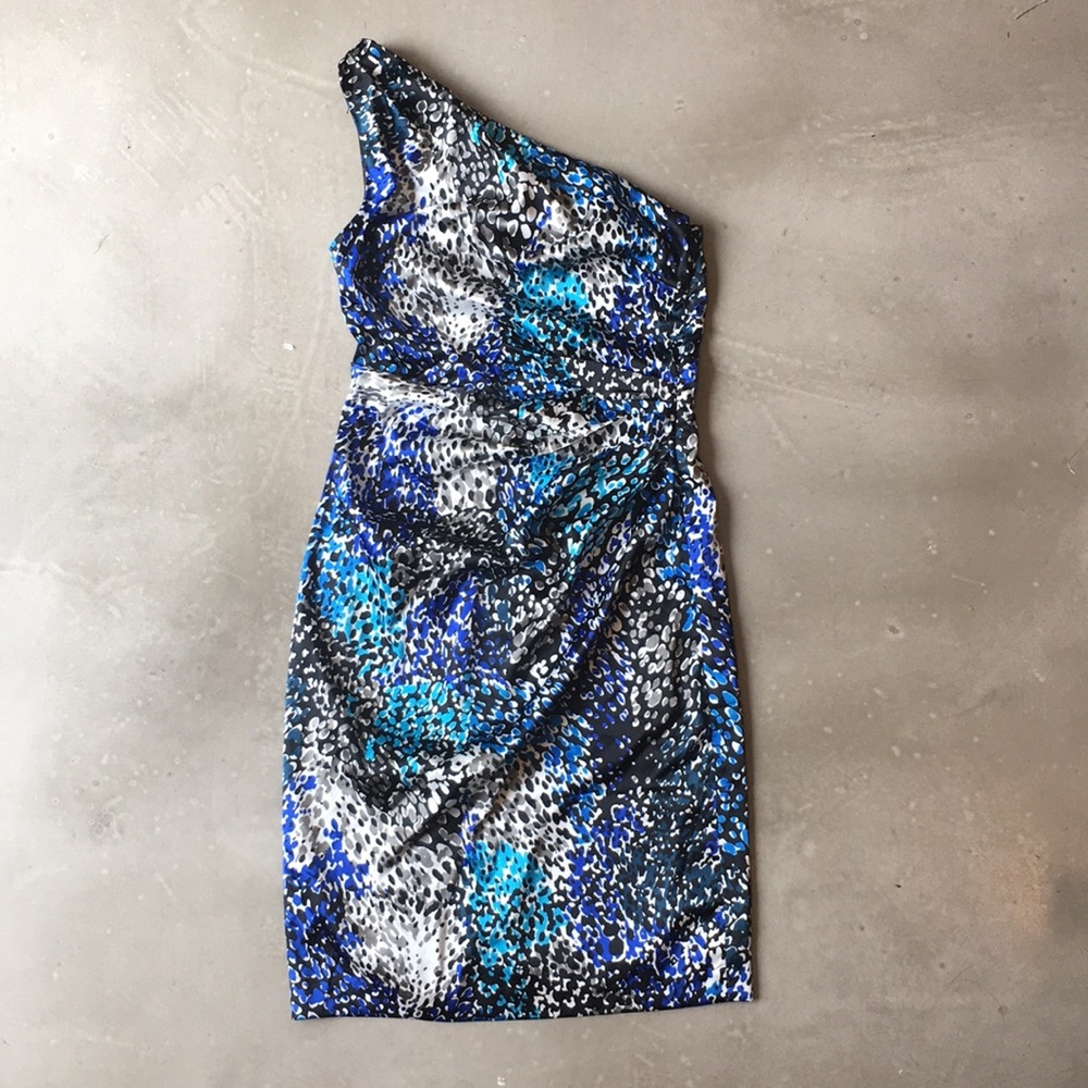 MAGGY LONDON Asymmetric One Shoulder Print Dress